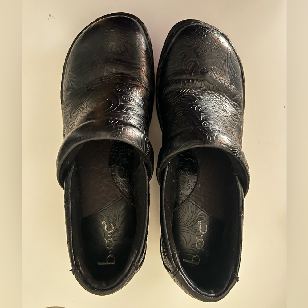 b.o.c. Womens 7.5 clog